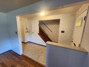 179 McKenzie Dr in Pittsburgh, PA - Building Photo - Building Photo