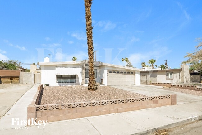 333 S Mallard St in Las Vegas, NV - Building Photo - Building Photo