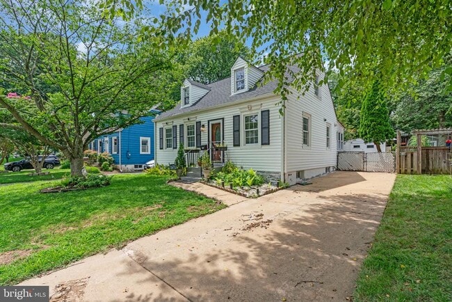 2820 Marshall St in Falls Church, VA - Building Photo - Building Photo