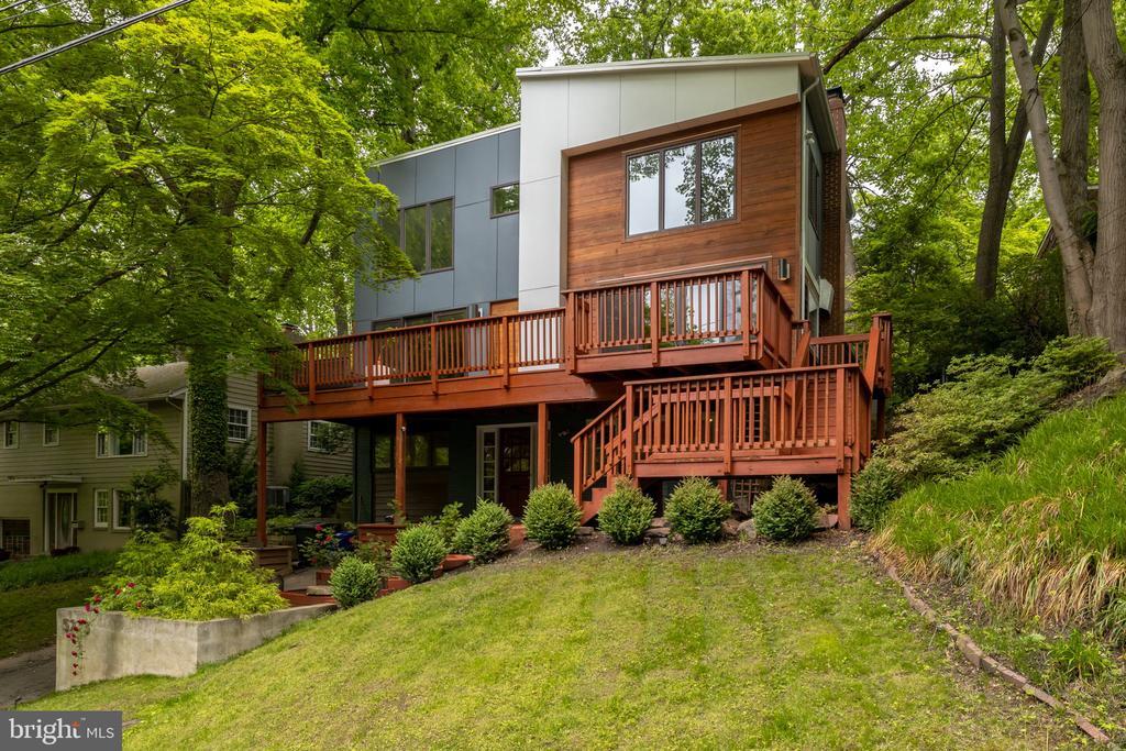 5223 Wyoming Rd in Bethesda, MD - Building Photo