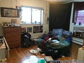 1 President Terrace, Unit 4 in Boston, MA - Foto de edificio - Building Photo