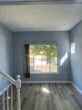 5351 Nickman Way in Sacramento, CA - Building Photo - Building Photo