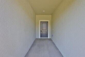 2637 Sunray Venus Wy in Ruskin, FL - Building Photo - Building Photo