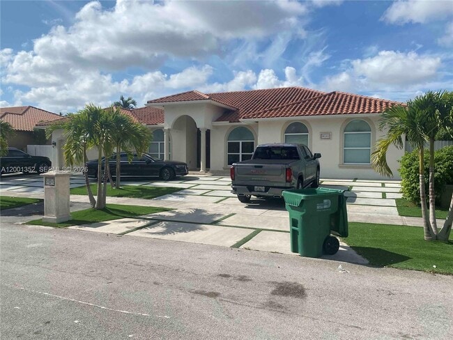 14302 SW 15th St in Miami, FL - Building Photo - Building Photo