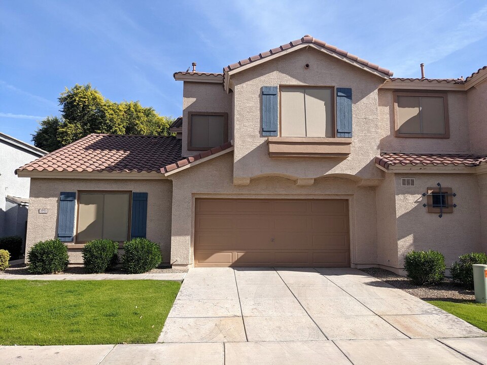 3953 S Crosscreek Dr in Chandler, AZ - Foto de edificio