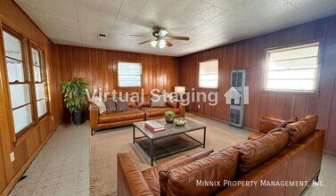 4411 45th St in Lubbock, TX - Foto de edificio - Building Photo