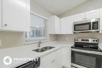 722 Hartford Ave SW in Palm Bay, FL - Building Photo - Building Photo