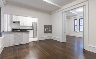 WEST 55 STREET, Unit 2C in New York, NY - Building Photo