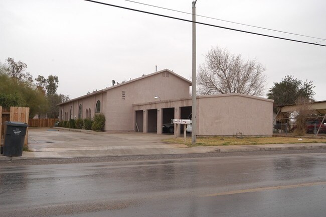 560 S Broadway in Blythe, CA - Foto de edificio - Building Photo