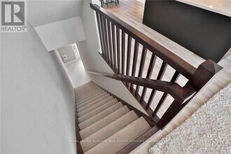 65 Esplanade Ln in Grimsby, ON - Building Photo - Building Photo