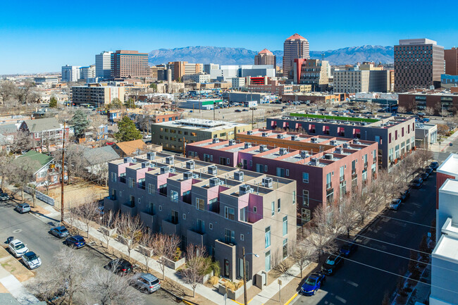 873-895 Silver Ave SW in Albuquerque, NM - Building Photo - Building Photo