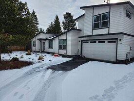 51304 Nash Ct in La Pine, OR - Building Photo