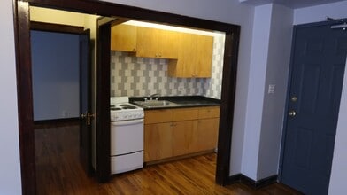 846 W Montrose Ave in Chicago, IL - Building Photo - Building Photo