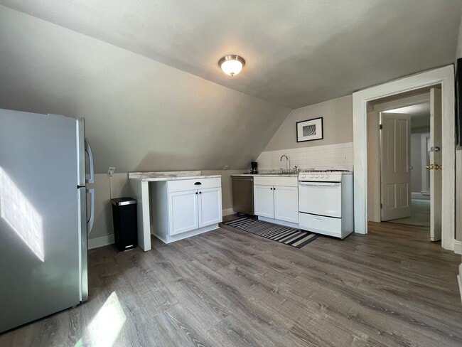 property at 938 E Dayton St