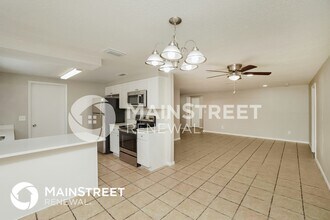 2911 Cedaridge Dr in Tampa, FL - Building Photo - Building Photo