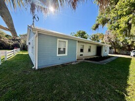 1408 Spencer Ct in Plant City, FL - Building Photo
