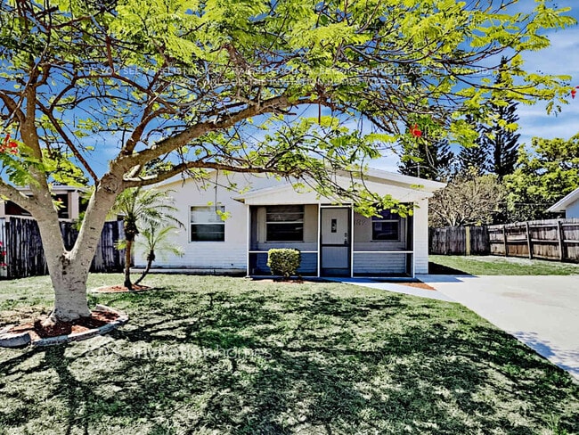 property at 132 SE 4th Ave