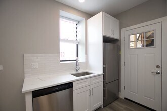 3948.5 N Janssen Ave in Chicago, IL - Building Photo - Building Photo