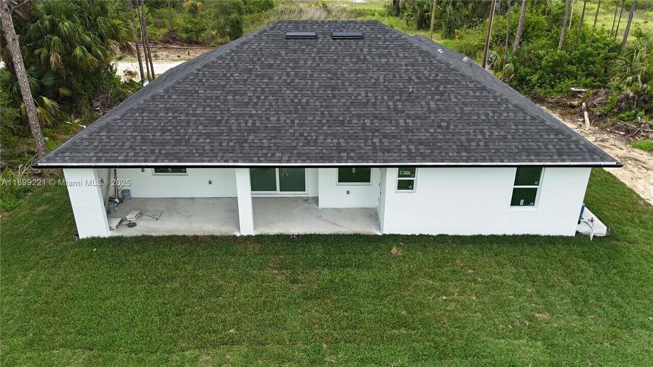 3111 W 17th St in Lehigh Acres, FL - Building Photo