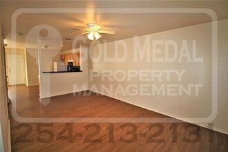 4202 July Dr in Killeen, TX - Building Photo - Building Photo