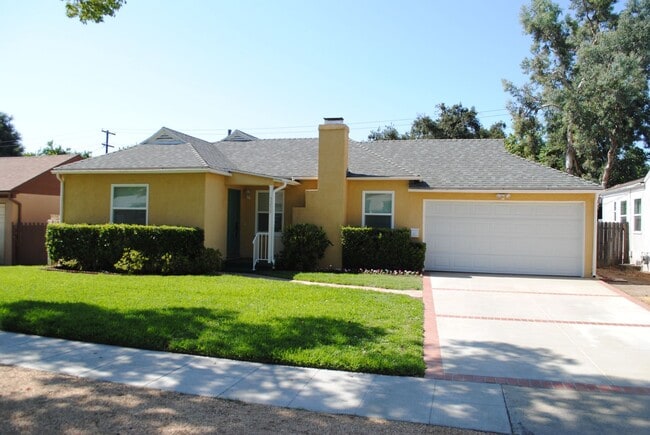 property at 3250 Las Lunas St