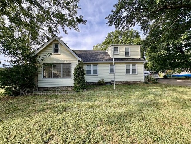 7839 Robinson St in Overland Park, KS - Building Photo - Building Photo