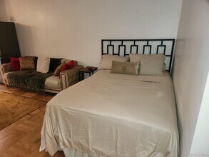 61-35 98th St in Queens, NY - Building Photo - Building Photo