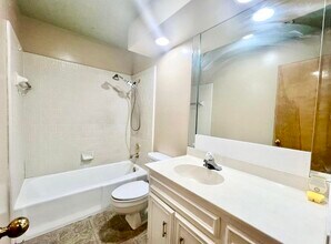 2205 93rd Pl in Lubbock, TX - Building Photo - Building Photo