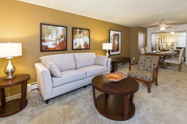 Eagle Ridge in Colorado Springs, CO - Foto de edificio - Building Photo