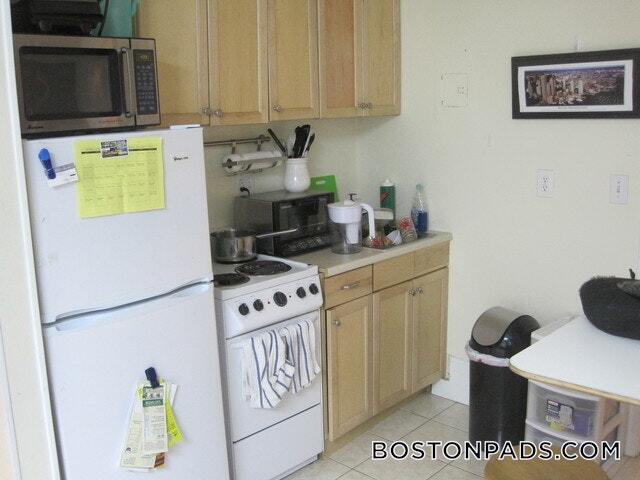879 Beacon St in Boston, MA - Building Photo - Building Photo