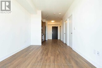 630 Greenwood Ave in Toronto, ON - Building Photo - Building Photo