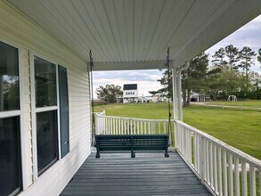 599 Schooner Point Rd in Belhaven, NC - Building Photo - Building Photo