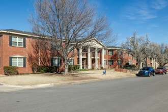 Tara Condominiums in Oklahoma City, OK - Building Photo - Building Photo