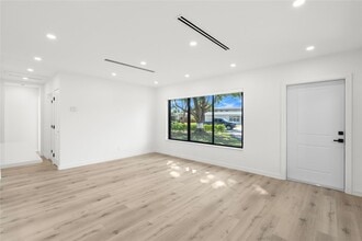 455 SW 14th Ct in Pompano Beach, FL - Building Photo - Building Photo