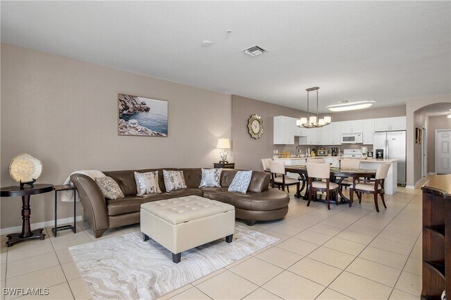 9621 Spanish Moss Way in Bonita Springs, FL - Building Photo - Building Photo