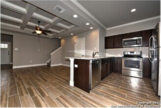 6311 Melanzane Ave in San Antonio, TX - Building Photo - Building Photo