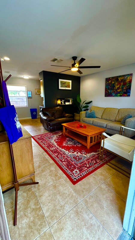 1035 NE 32nd St in Oakland Park, FL - Building Photo - Building Photo