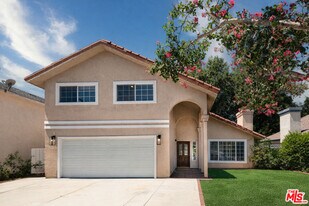 8473 Penfield Ave in Los Angeles, CA - Building Photo