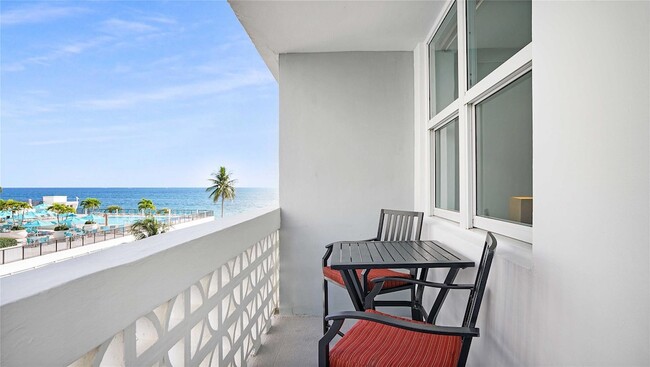 4250 Galt Ocean Dr, Unit 4J in Fort Lauderdale, FL - Foto de edificio - Building Photo