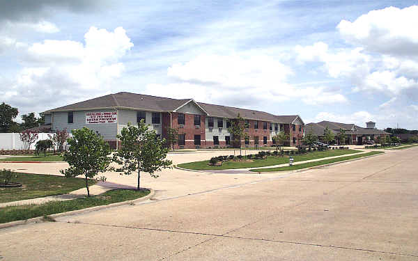 Cambridge Court in Mesquite, TX - Building Photo