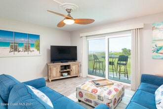 171 N Atlantic Ave in Cocoa Beach, FL - Building Photo - Building Photo