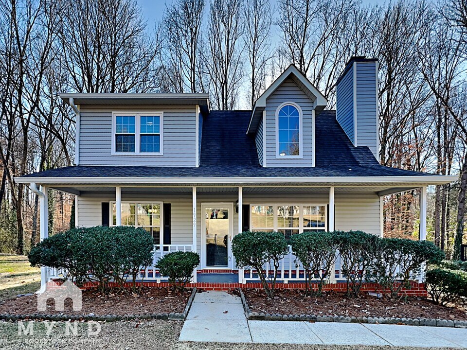 1929 Teddington Dr in Charlotte, NC - Building Photo