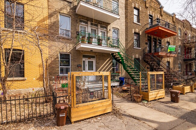 5337-5345 De Lorimier Av in Montréal, QC - Building Photo - Building Photo
