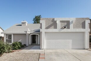 7211 W Krall St in Glendale, AZ - Building Photo
