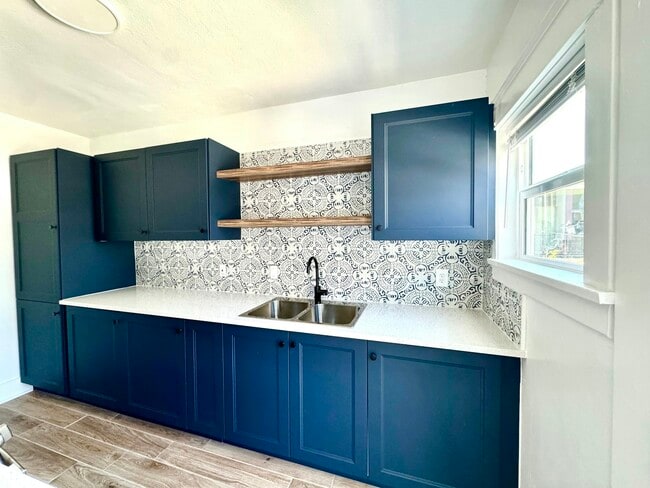 property at 279 Redondo Ave
