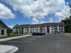 800 Winding Rd in Kingsland, GA - Building Photo - Building Photo