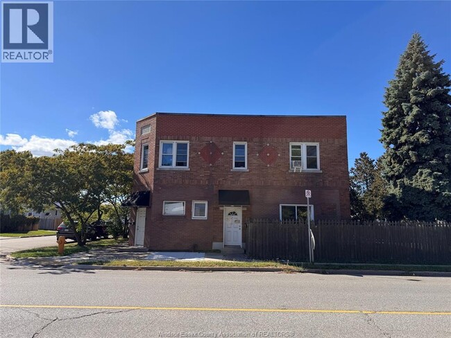 property at 1597 Drouillard Rd