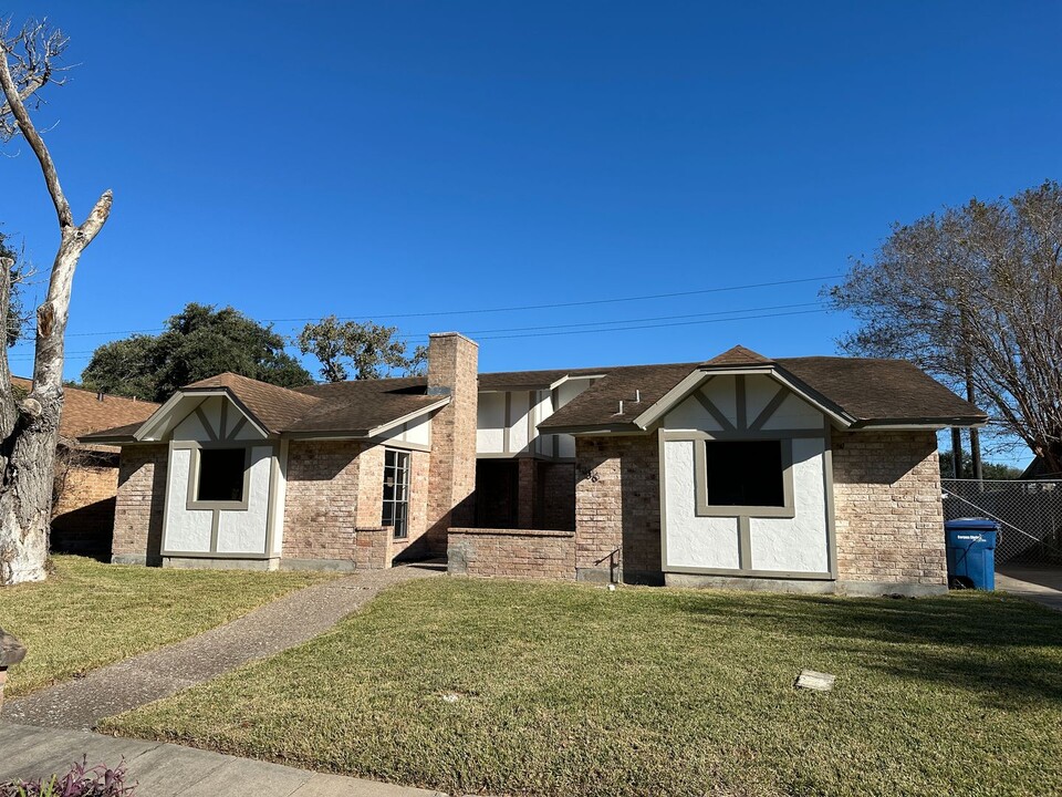 4306 Boros Dr in Corpus Christi, TX - Building Photo