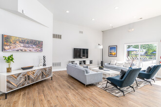Windscape of Naperville Apartments in Naperville, IL - Building Photo - Interior Photo
