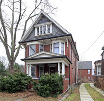 270 Roncesvalles Ave in Toronto, ON - Building Photo